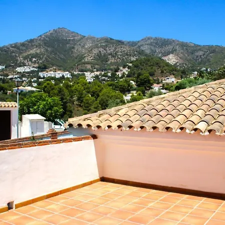 Villa 4 Bedroom Mijas Pueblo With Pool & Bbq Malaga