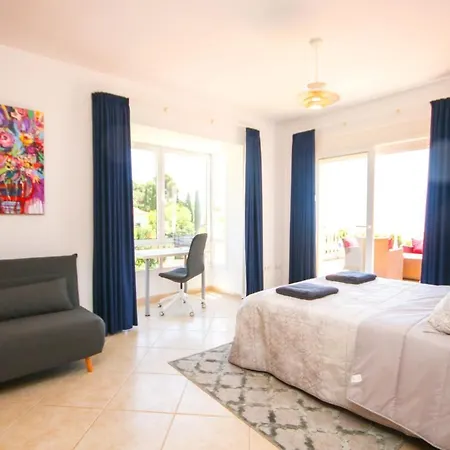 4 Bedroom Mijas Pueblo With Pool & Bbq