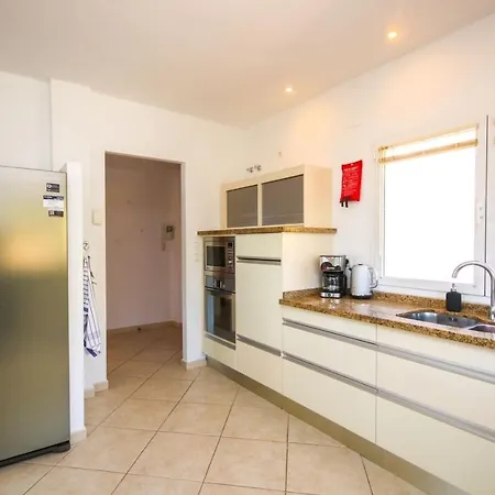 4 Bedroom Mijas Pueblo With Pool & Bbq